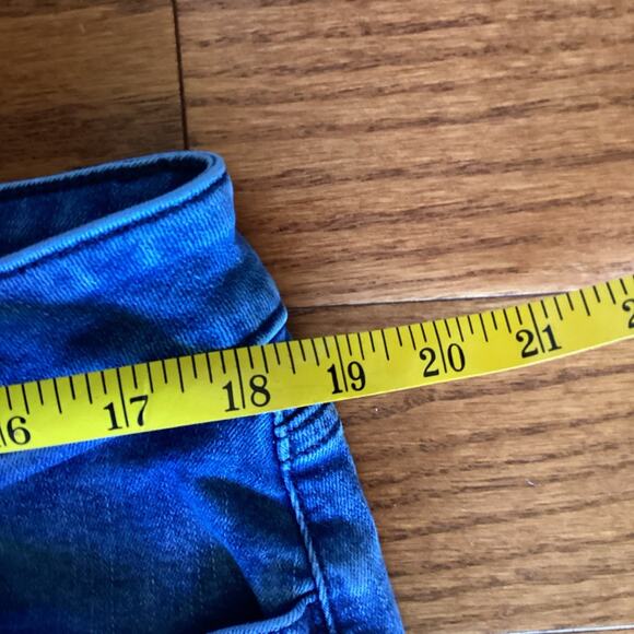 Maurice’s High-rise Blue Jean Size XL Short - Picture 5 of 5